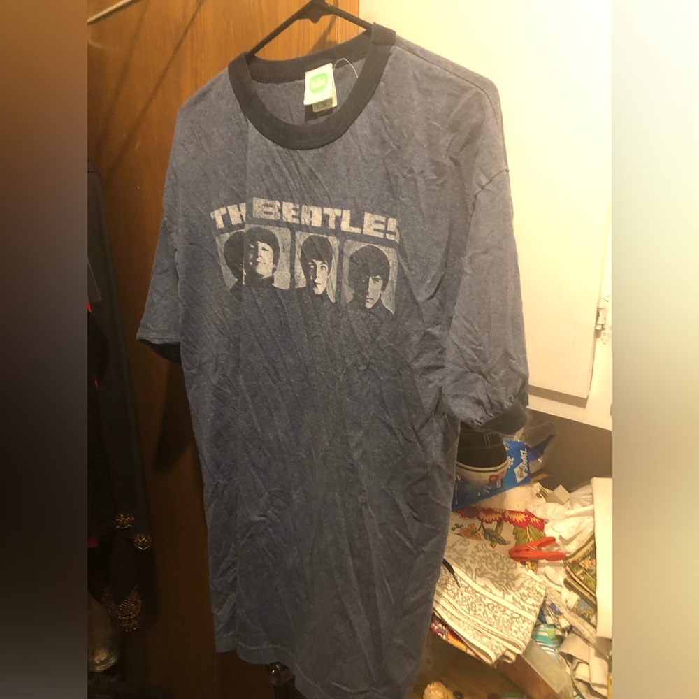 Authentic The Beatles Unisex Tee- 785 *tee deal $20 or $15 w/offer